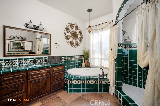 Detail Gallery Image 25 of 54 For 15001 Colonia De Las Rosas, Bakersfield,  CA 93306 - 4 Beds | 3/1 Baths