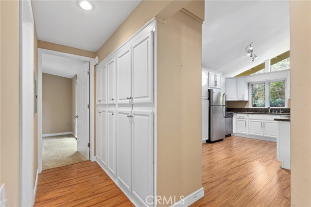 Detail Gallery Image 3 of 34 For 141 Avenida Majorca #B,  Laguna Woods,  CA 92637 - 2 Beds | 1/1 Baths