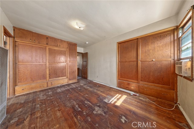 725 Michigan Avenue, Beaumont CA: https://media.crmls.org/medias/29772be2-9826-4f3b-be16-3909b347a608.jpg