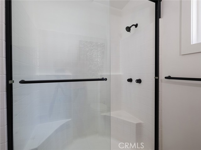 Detail Gallery Image 13 of 34 For 11333 Braddock Dr, Culver City,  CA 90230 - 6 Beds | 3 Baths