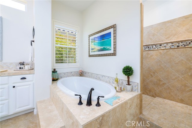 Image 13 of 37 For 57755 Barristo Circle