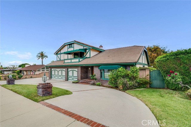 605 N Live Oak, Glendora CA: https://media.crmls.org/medias/2977b628-973c-4243-9ae7-f0568e83b703.jpg