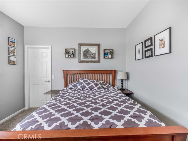 12820 Excalibur Drive, Eastvale CA: https://media.crmls.org/medias/2977b87f-adfc-4dec-b45f-f31281306c12.jpg