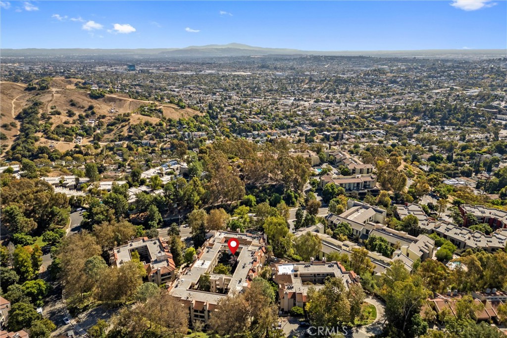 https://media.crmls.org/medias/2977f006-61cc-4489-9a9a-10972d4e1548.jpg?preset=X-Large