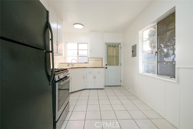 Detail Gallery Image 9 of 17 For 347 W Dryden St #B,  Glendale,  CA 91202 - 1 Beds | 1 Baths