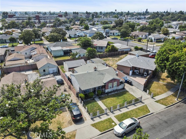 Detail Gallery Image 4 of 17 For 10443 E Zamora Ave, Los Angeles,  CA 90002 - 3 Beds | 1 Baths