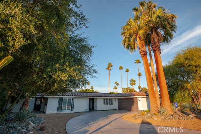 Detail Gallery Image 3 of 51 For 73640 Joshua Tree St, Palm Desert,  CA 92260 - 5 Beds | 3 Baths