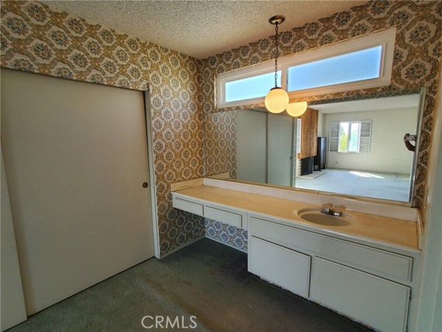 Detail Gallery Image 10 of 19 For 197 Limestone Rd, Claremont,  CA 91711 - 4 Beds | 3 Baths