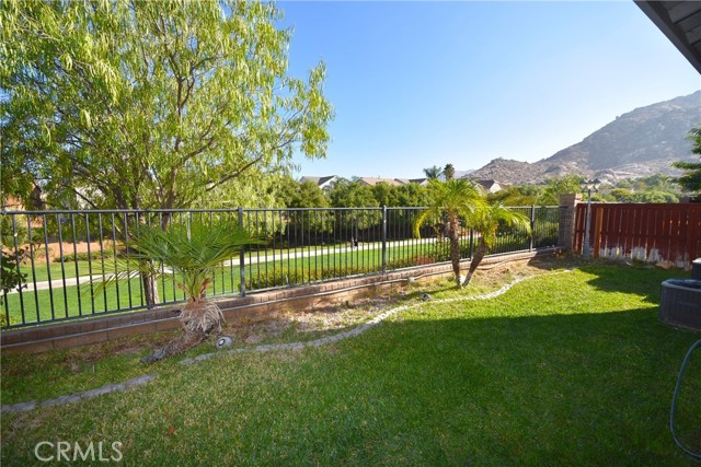 1886 Mount Verdugo Lane, Perris CA: https://media.crmls.org/medias/2979e59e-c246-42f3-8bb3-ecb5934627ff.jpg