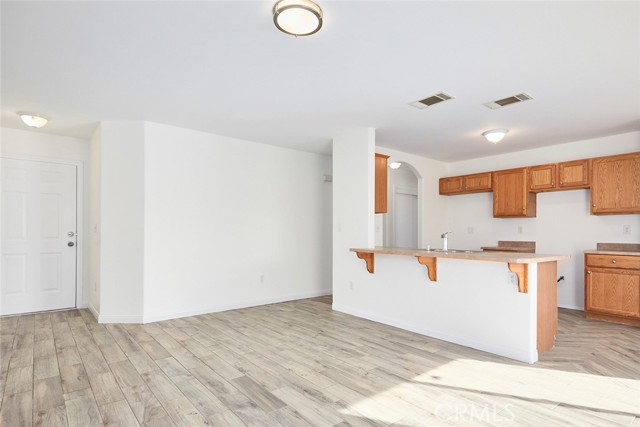 Detail Gallery Image 3 of 23 For 25029 Avenida Laredo, Barstow,  CA 92311 - 3 Beds | 2 Baths