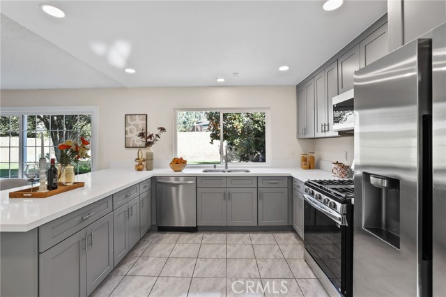 Detail Gallery Image 27 of 55 For 12547 Yosemite, Cerritos,  CA 90703 - 4 Beds | 3 Baths