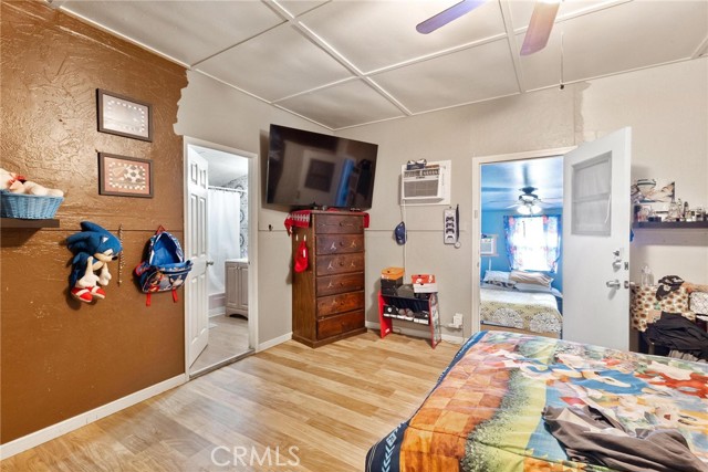 207 E 5th Street, Beaumont CA: https://media.crmls.org/medias/297ac978-7372-467e-8840-2237da5881a1.jpg