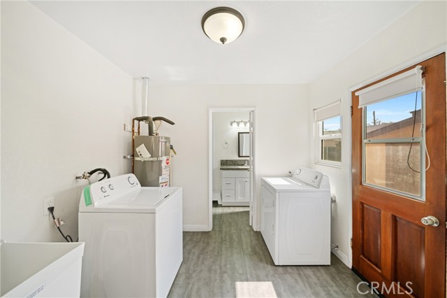 12218 Academy Way, Artesia CA: https://media.crmls.org/medias/297b0434-39ae-4dec-a4db-42ebcf0e6254.jpg