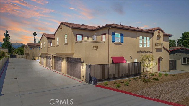 Detail Gallery Image 1 of 21 For 1185 W Grand #3,  Pomona,  CA 91766 - 3 Beds | 3 Baths