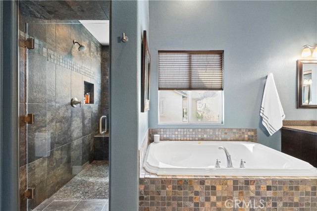 Detail Gallery Image 26 of 41 For 5 Lyon Ridge, Aliso Viejo,  CA 92656 - 5 Beds | 3 Baths