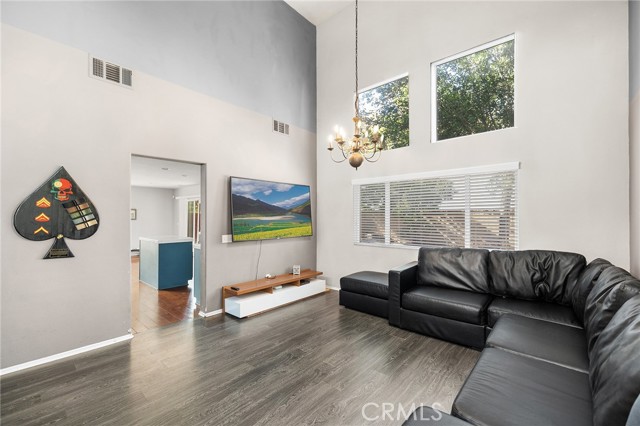 Detail Gallery Image 9 of 47 For 28346 Saddlecrest St, Menifee,  CA 92585 - 4 Beds | 2/1 Baths