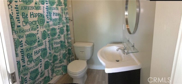 1224 W 35th Street, Los Angeles CA: https://media.crmls.org/medias/297c6426-3557-44cd-9b30-e65312a951a1.jpg