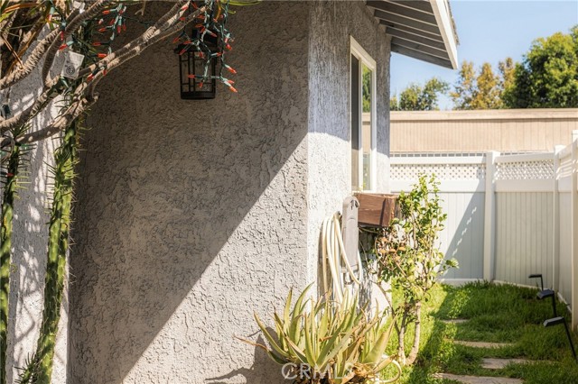8350 Burnet, 9 photo 24
