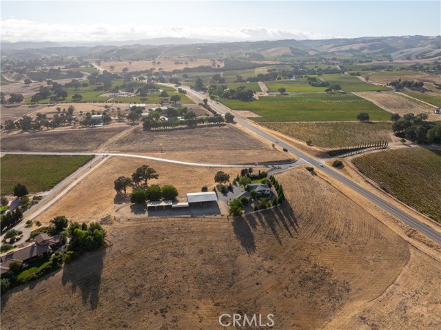 Detail Gallery Image 11 of 75 For 2120 Claassen Ranch Ln, Paso Robles,  CA 93446 - 3 Beds | 2 Baths