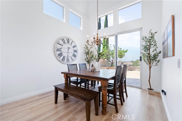 1443 Canyon Crest Drive, Corona CA: https://media.crmls.org/medias/297cfb36-3c36-4b9f-a8f4-a0cfdef63e13.jpg