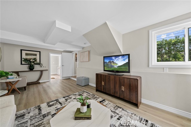 Detail Gallery Image 24 of 47 For 922 E Edgecomb, Covina,  CA 91724 - 5 Beds | 2 Baths