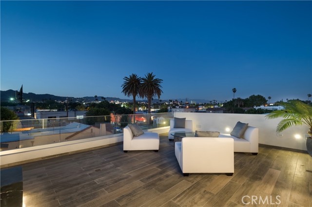 627 N Vista Street, Los Angeles CA: https://media.crmls.org/medias/297e711c-eb53-42fc-99da-04163fc26e1c.jpg
