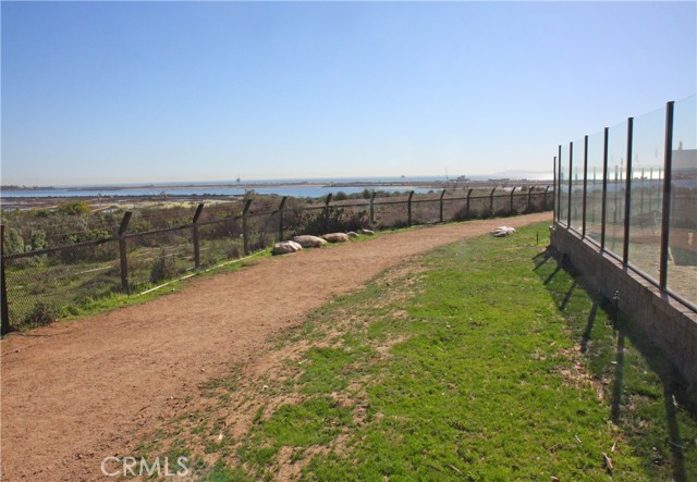 5145 Tortuga Drive, Huntington Beach CA: https://media.crmls.org/medias/297f1c35-2960-4142-940c-717064405ea2.jpg