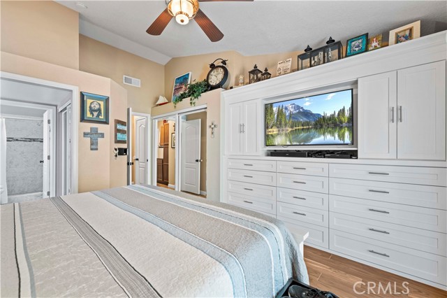 Detail Gallery Image 11 of 33 For 28749 Startree Ln, Saugus,  CA 91390 - 2 Beds | 2 Baths