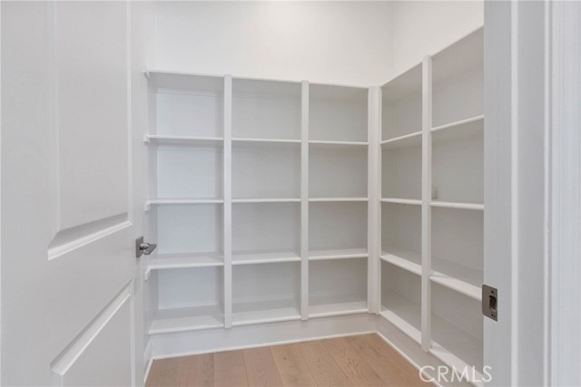Image 14 of 66 For 20448 Liverpool Way