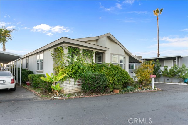 Detail Gallery Image 1 of 27 For 6460 Convoy Ct #76, San Diego,  CA 92117 - 3 Beds | 2 Baths