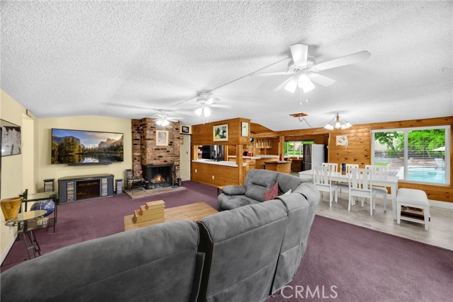 Detail Gallery Image 10 of 65 For 1005 E Woodland Ln, Glendora,  CA 91741 - 4 Beds | 3 Baths