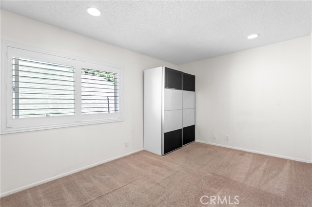 25496 Coral Wood Street, Lake Forest CA: https://media.crmls.org/medias/29832b42-4567-4698-8599-5b3e49578f55.jpg