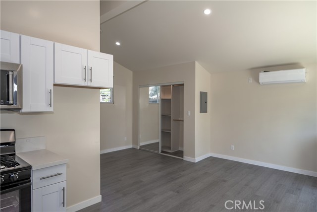 Detail Gallery Image 8 of 10 For 6637 Radford Ave, North Hollywood,  CA 91606 - 0 Beds | 1 Baths