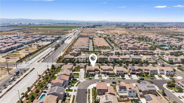 4132 S Canal Way, Ontario CA: https://media.crmls.org/medias/2984b20a-1624-4b09-aed4-a0ed620e5fdc.jpg