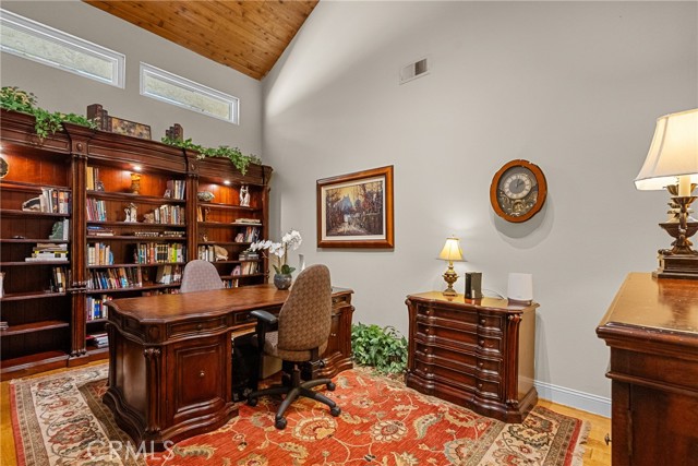19222 Mayall Street, Northridge CA: https://media.crmls.org/medias/29858052-6aa5-4faa-8d0d-b9bc2b3f84cc.jpg