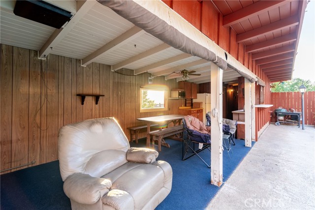 4899 Glenwood Drive, Riverside CA: https://media.crmls.org/medias/29859b17-c59e-4b68-828e-5b9285923a13.jpg
