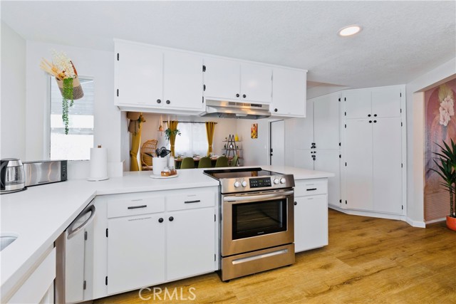 Detail Gallery Image 11 of 39 For 57440 Airway Ct, Yucca Valley,  CA 92284 - 3 Beds | 2 Baths