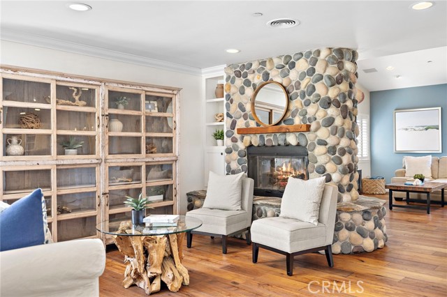 Detail Gallery Image 10 of 61 For 204 Esplanade, San Clemente,  CA 92672 - 4 Beds | 2/1 Baths