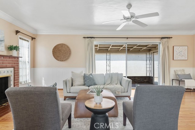 10525 Olive Street, Temple City CA: https://media.crmls.org/medias/2986ff72-2ceb-408b-88c1-995aa41020c8.jpg