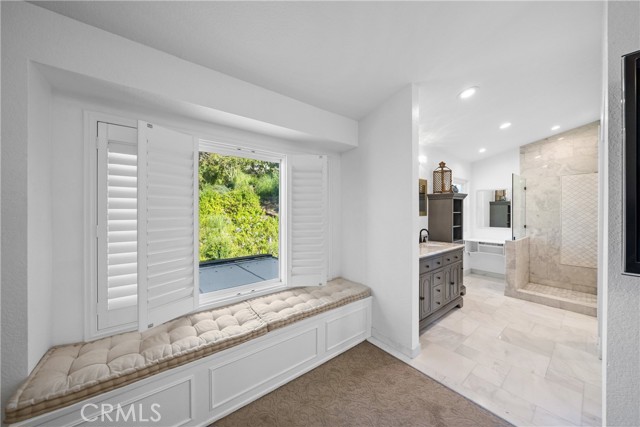 5347 E Big Sky Lane, Anaheim Hills CA: https://media.crmls.org/medias/298759ee-127e-4a52-9635-e4f2465f7c65.jpg