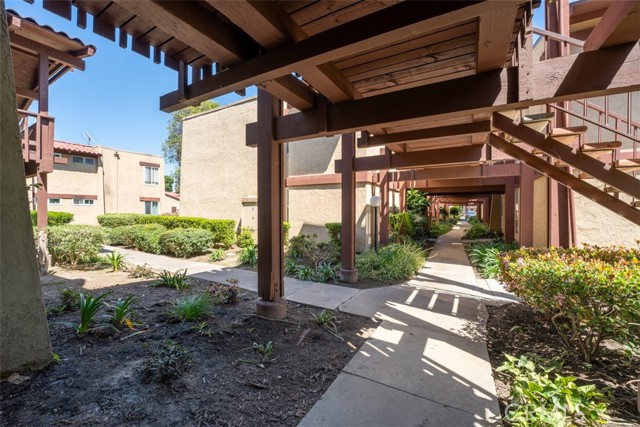 Detail Gallery Image 20 of 27 For 1000 W Macarthur Bld #75,  Santa Ana,  CA 92707 - 2 Beds | 1 Baths