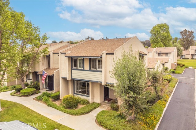 Detail Gallery Image 2 of 28 For 1840 S Summerplace Dr, West Covina,  CA 91792 - 4 Beds | 3 Baths