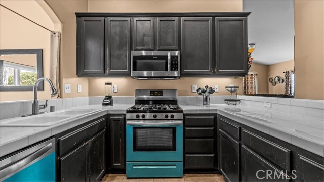 Detail Gallery Image 10 of 41 For 416 Jonnie Way, San Jacinto,  CA 92583 - 3 Beds | 2 Baths