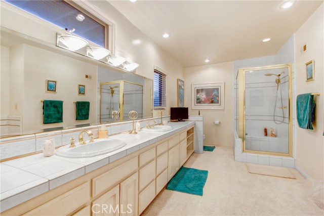 23780 Clarendon Street photo 14