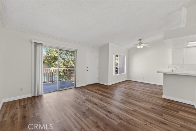 Detail Gallery Image 7 of 34 For 1015 Margarita #D202,  Corona,  CA 92879 - 2 Beds | 2 Baths