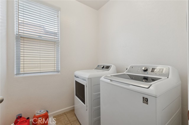 5529 N Valdez, Fresno CA: https://media.crmls.org/medias/2989bf92-92ba-4184-80ce-47fac0619afe.jpg