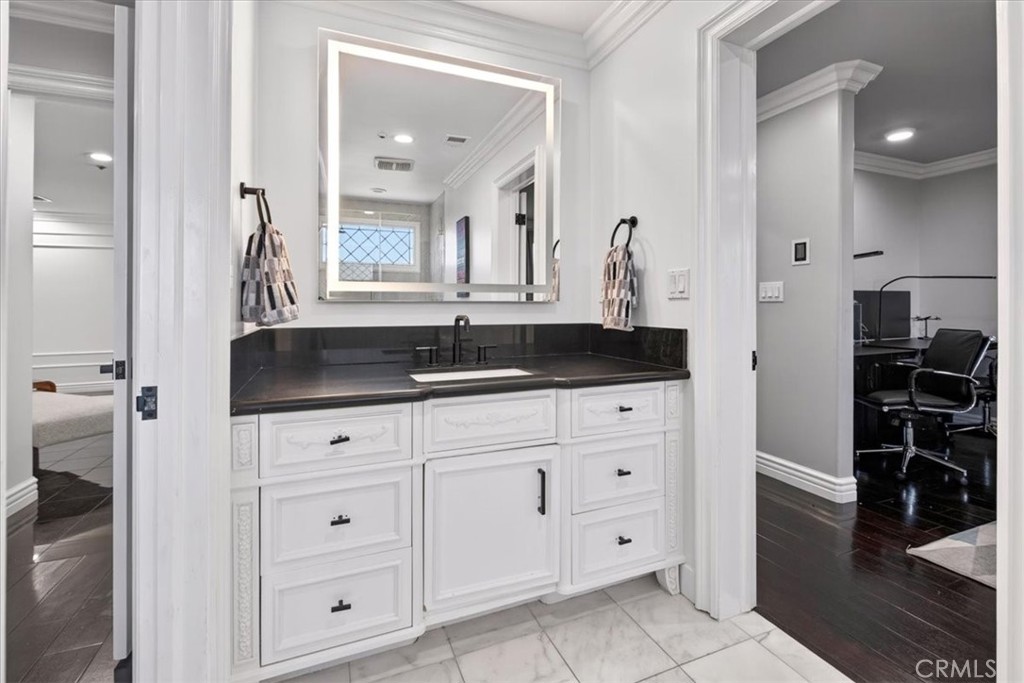 MLS #OC26151905 image #37