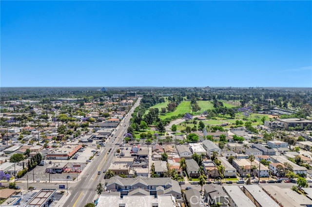 1225 Bennett Avenue, Long Beach CA: https://media.crmls.org/medias/298b70f2-5009-4e6c-8791-0fbb75b818d2.jpg