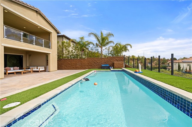 Detail Gallery Image 33 of 38 For 20564 W Bluebird Ct, Porter Ranch,  CA 91326 - 5 Beds | 5/1 Baths