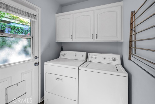 Detail Gallery Image 7 of 19 For 4532 Topanga Canyon, Woodland Hills,  CA 91364 - 4 Beds | 3 Baths